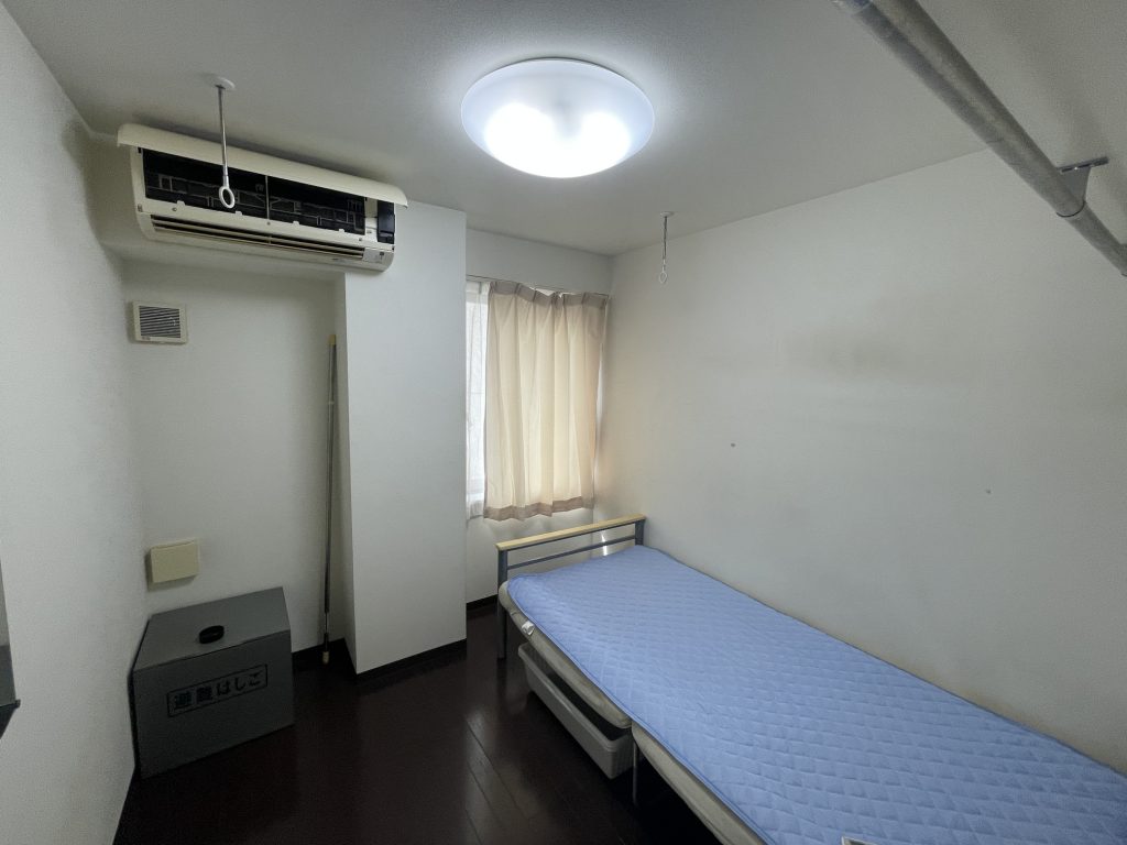 Mixed-gender Share House, BanRak Oku Room 9 | ¥45,000